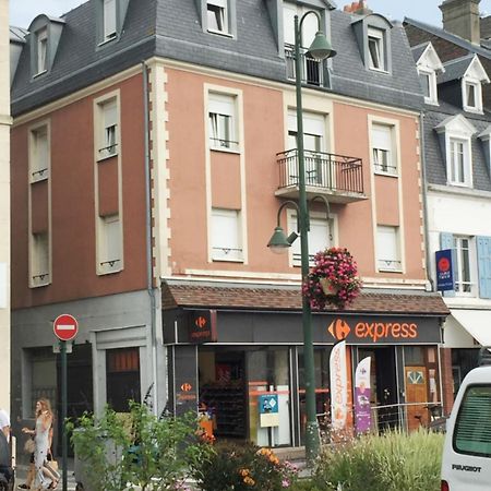 Les Quais De Trouville Экстерьер фото